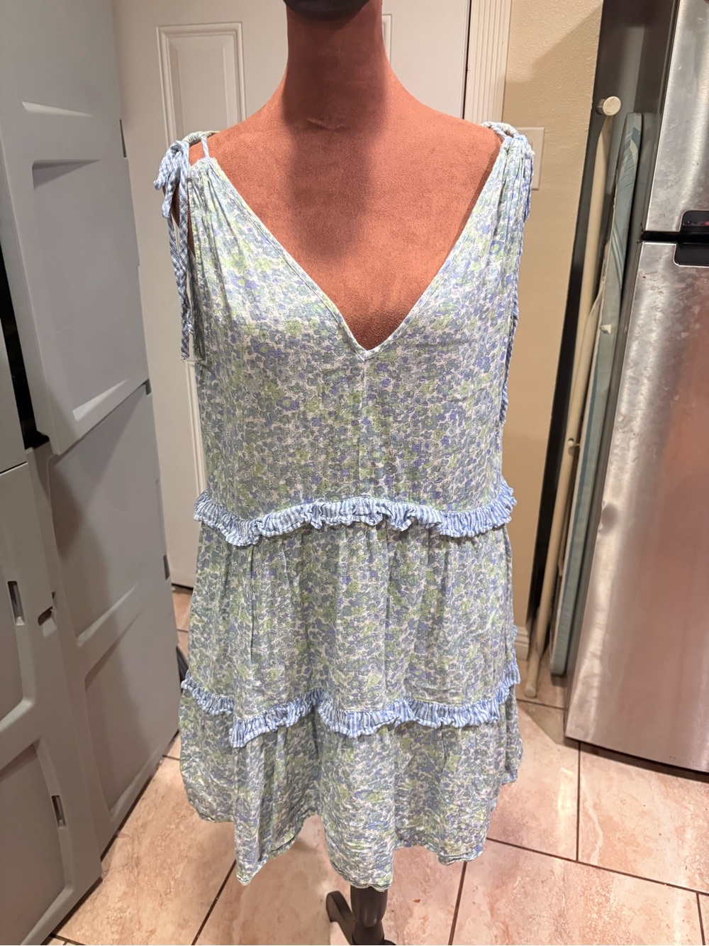 Rails Blue and Green Floral Tie-Shoulder Tiered V-Neck Tunic